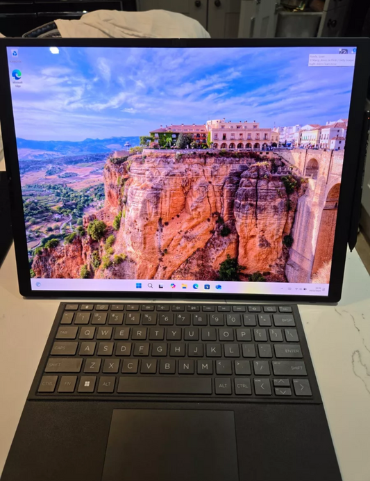 HP Spectre Fold OLED 17" 3-in-1 Laptop - Intel i7, 16 GB, 1 TB SSD